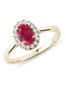 Luxuriöser Goldring mit ovalem Rubin und Diamanten KLENOTA K0185153
