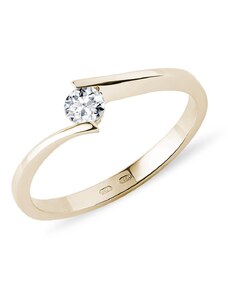 Spiralförmiger Ring aus Gelbgold mit Diamant KLENOTA K0346013