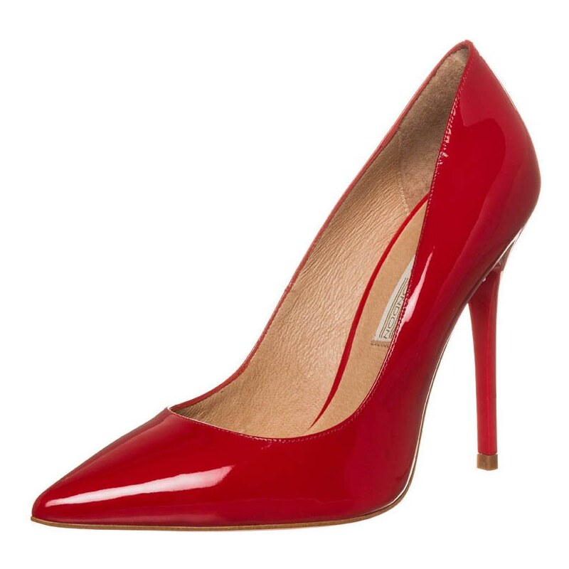 Buffalo Pumps patent leather red