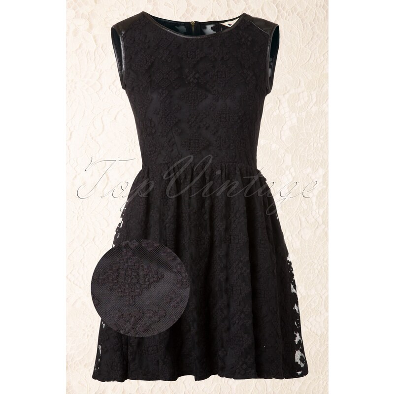 Yumi The 60s Tribal Lace Dress in Black