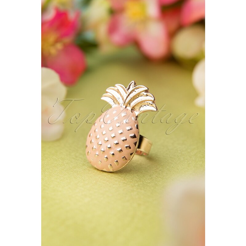 Darling Divine 60s Hawaii On Your Finger Ring