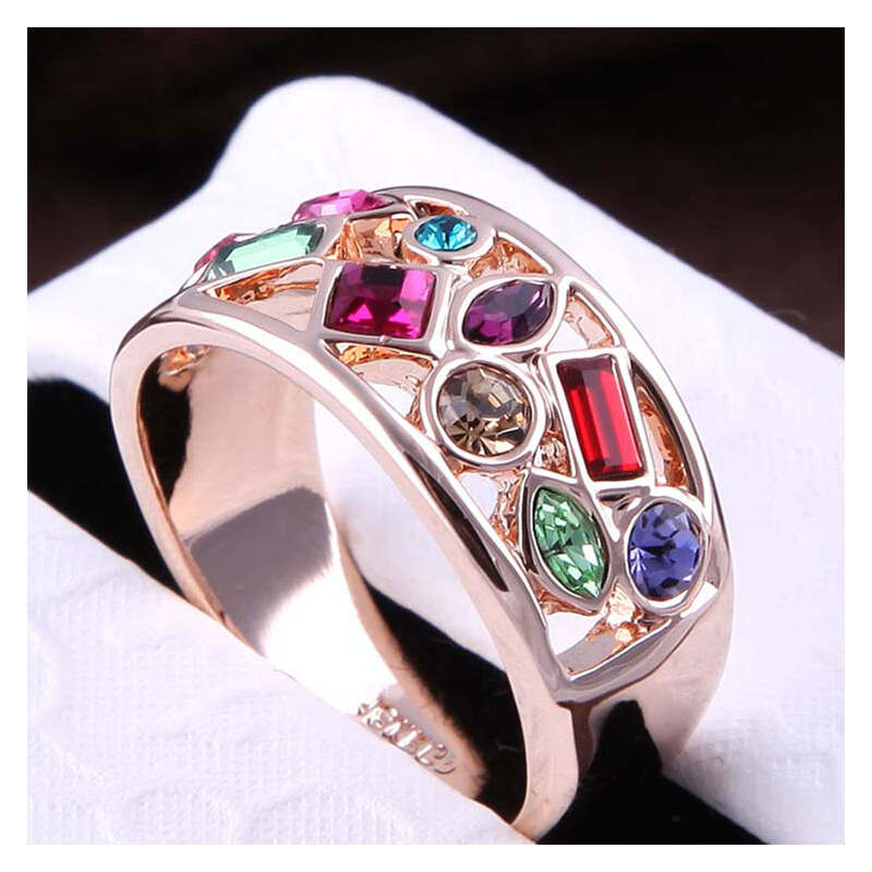 Lesara Ring mit farbigen Kristallen - 55