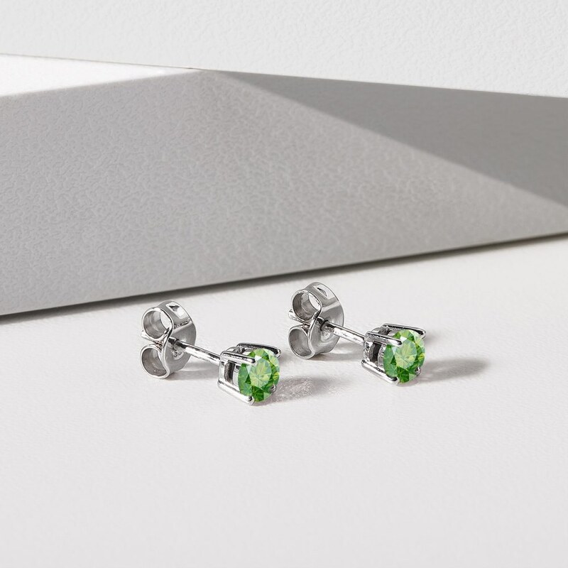 Ohrringe mit grünen Diamanten in Weißgold KLENOTA K0370282