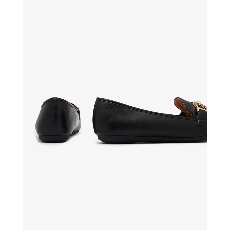 MARQUIIZ Damen Öko-Leder Mokassins mit Ornament in schwarz Qivett- Footwear - schwarz