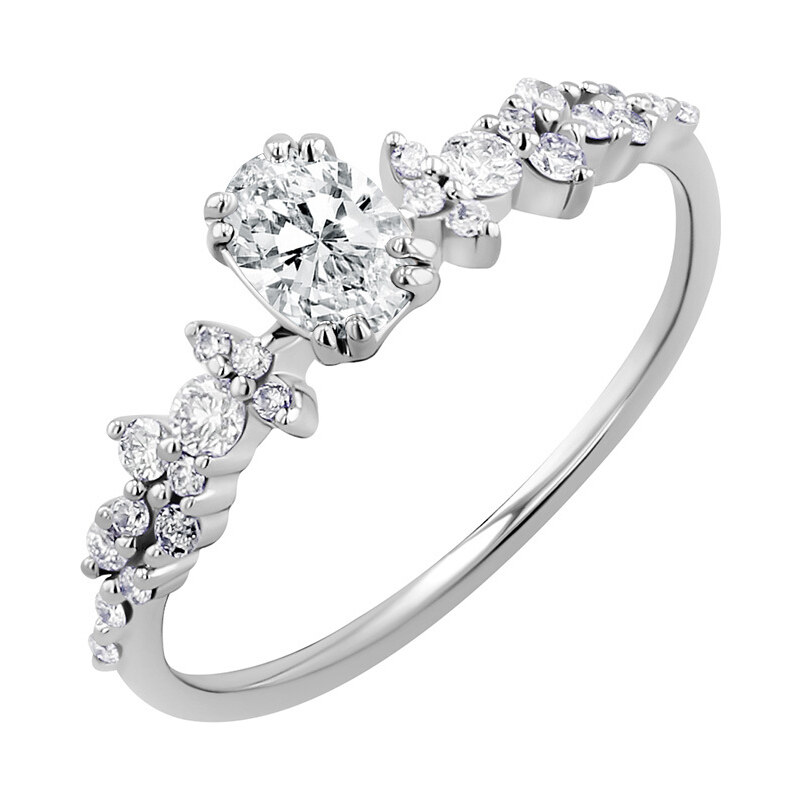Eppi Verlobungsring mit einem ovalen Lab Grown Diamanten Mica