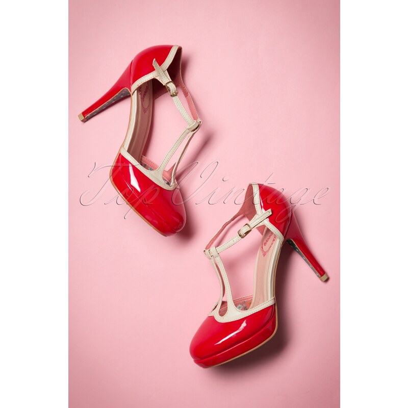 Banned 50s Betty Pumps in Red