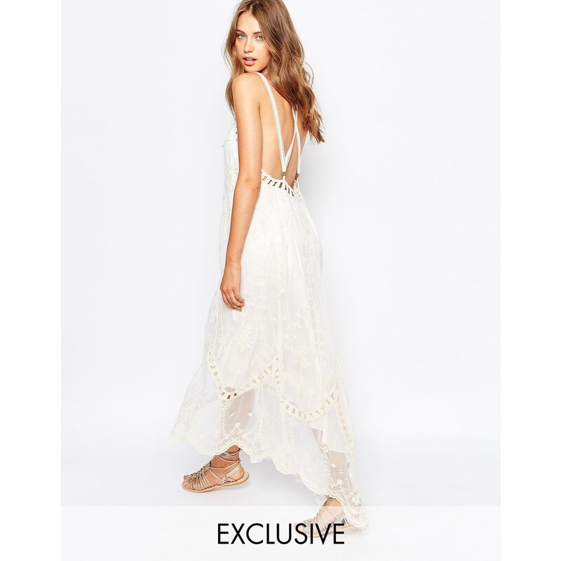 White Sand - Ophelia - Kleid mit nach hinten abfallendem Saum, Stickerei und tiefem Ausschnitt hinten