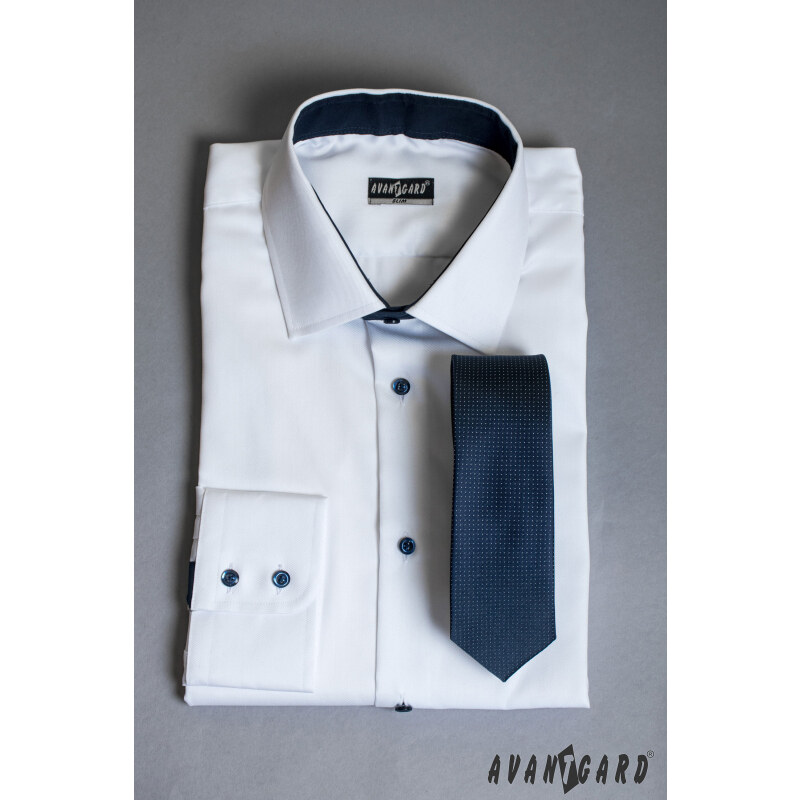 Avantgard Weißes Herrenhemd mit blauen Accessoires