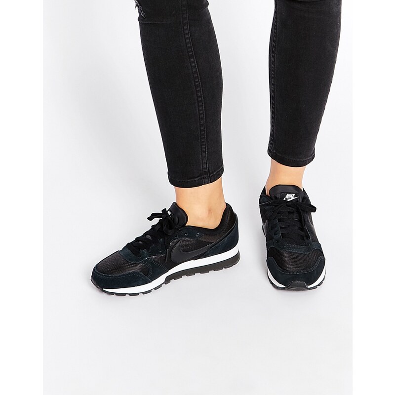 Nike - MD Runner 2 - Sneakers in Schwarz und Weiß - Schwarz