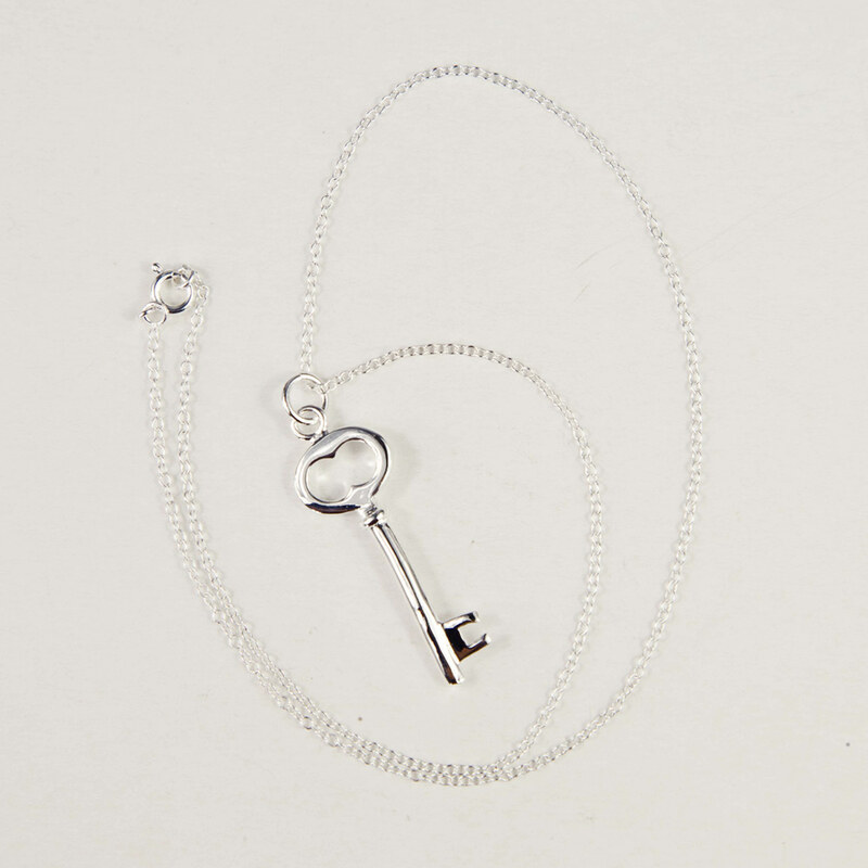 Lesara Halskette mit versilbertem Schlüssel