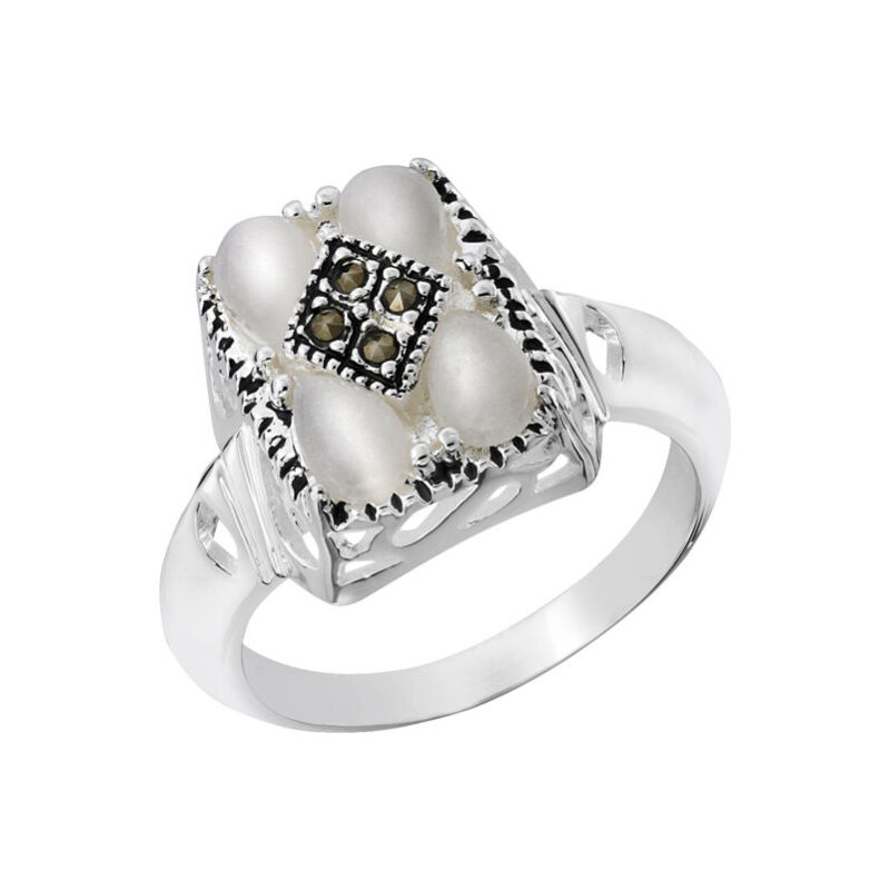 Giani Silver Plated Mother of Pearl Square Shaped Ring