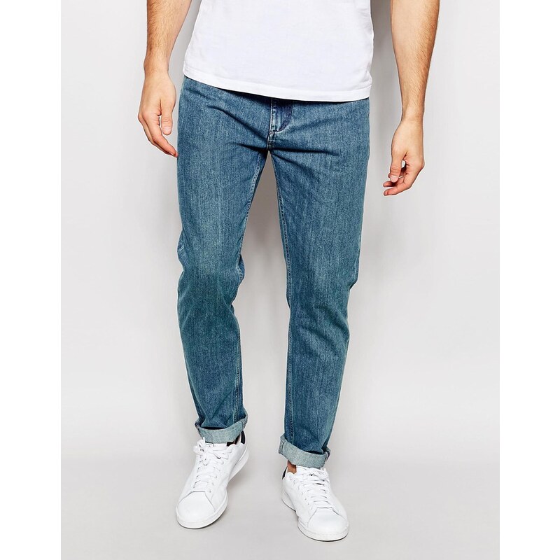 ADPT - Anti Fit - Schmale Jeans in Vintage-Waschung - Blau