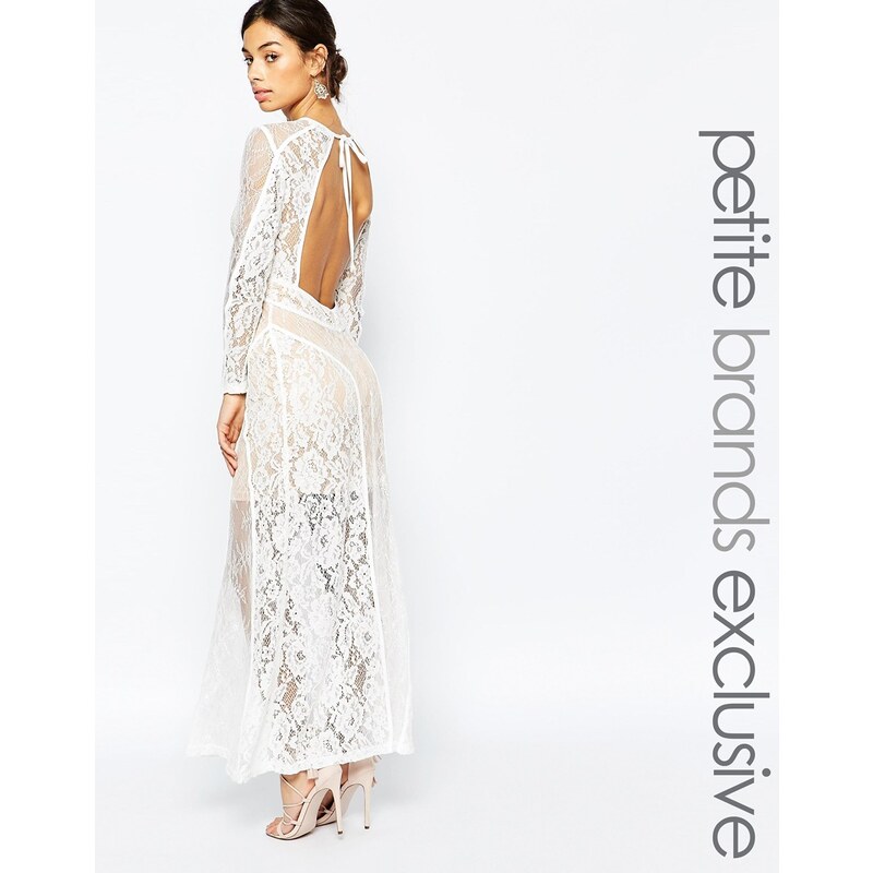 True Decadence Petite - Maxi-Kleid aus hochwertiger Spitze mit Rückenauschnitt - Weiß