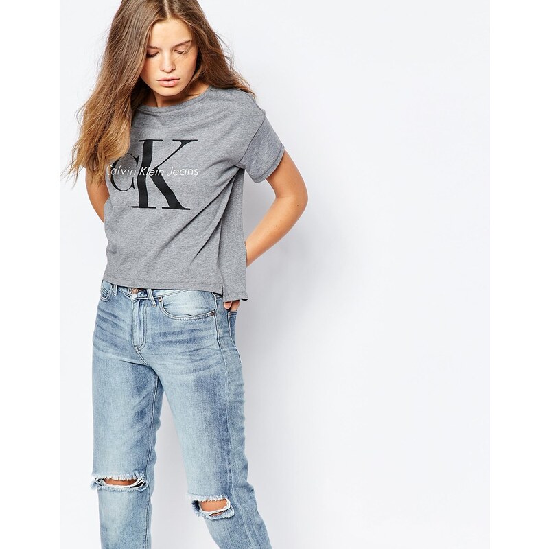 Calvin Klein Jeans - Kurz geschnittenes T-Shirt mit Logo