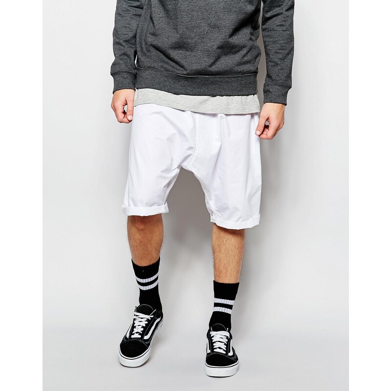 ASOS - Weiße Shorts mit tiefem Schritt und elastischem Taillenbund - Weiß