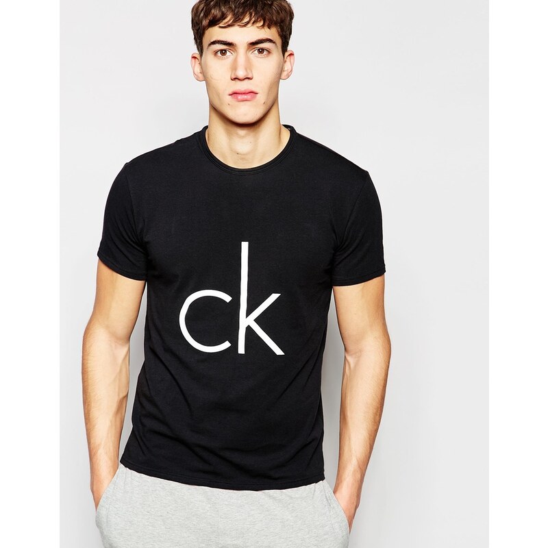 Calvin Klein - Schmal geschnittenes T-Shirt mit Markenlogo - Schwarz