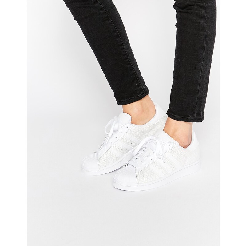 adidas Originals - Superstar - Weiße Ledersneakers mit Schlangenhauteffekt - Weiß