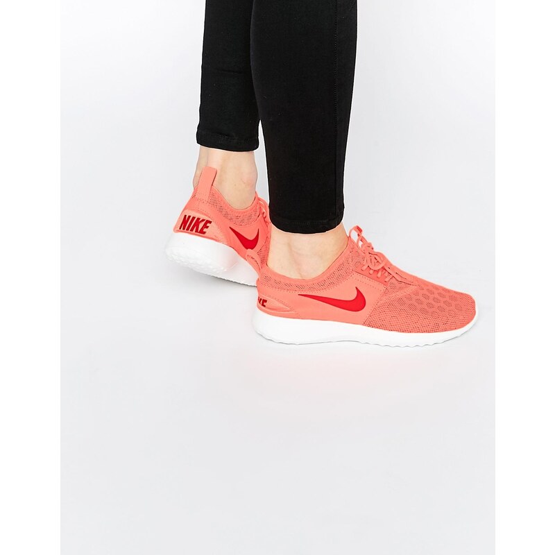 Nike - Juvenate - Sneakers in Atomic Pink - Atomic Pink