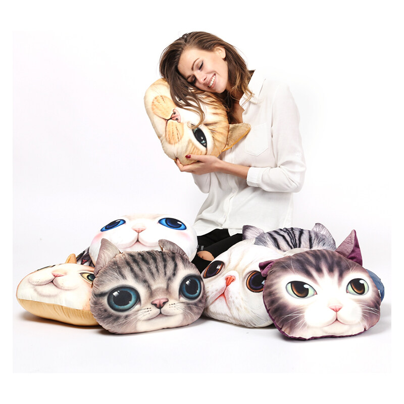 Lesara Deko-Kissen im Katzen-Design - Skeptisch
