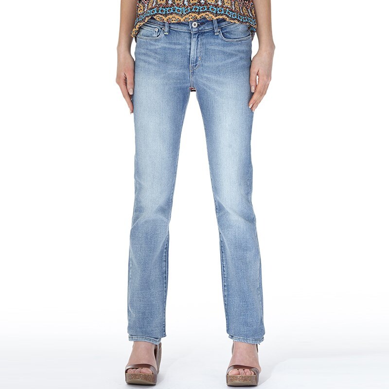 Levi's Damen Classic Demi Curve Sunday Jeans in Slim Passform Blau