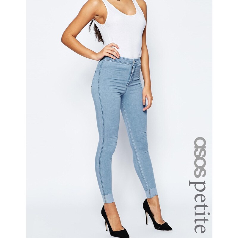 ASOS PETITE - Rivington - Jeans-Jeggings mit hoher Taille in hellblauer Candy-Waschung mit Umschlag - Blau