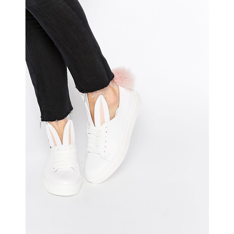 Minna Parikka - Weiße Leder-Sneaker mit Hasenohren und Fellschwanz - Weiß