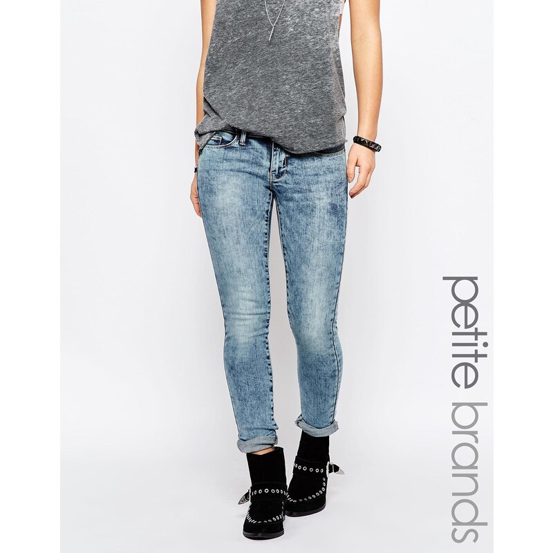 Noisy May Petite - Eve - Superschmale Jeans mit blauer Waschung - Blau