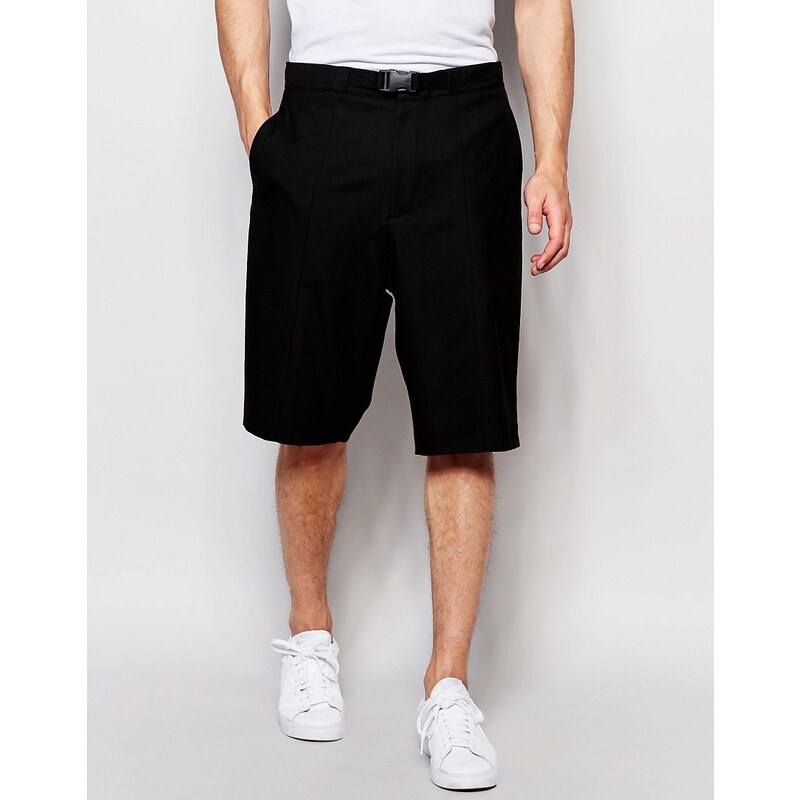 ASOS Tailored - Bermuda-Shorts mit Schnalle in Schwarz - Schwarz
