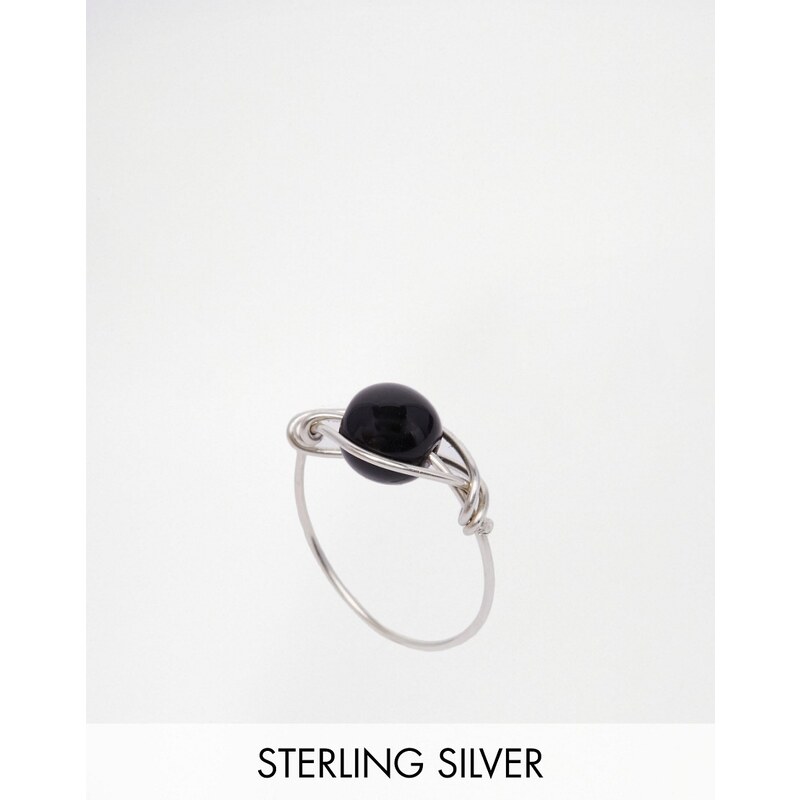 Kat & Bee - 925 - Schlichter Ring aus Sterlingsilber mit Drahtdesign und schwarzer Perle - Silber