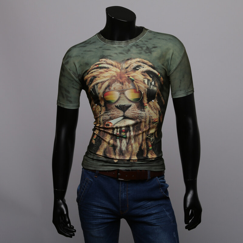 Re-Verse T-Shirt mit 3D-Print Rastafari-Löwe - S