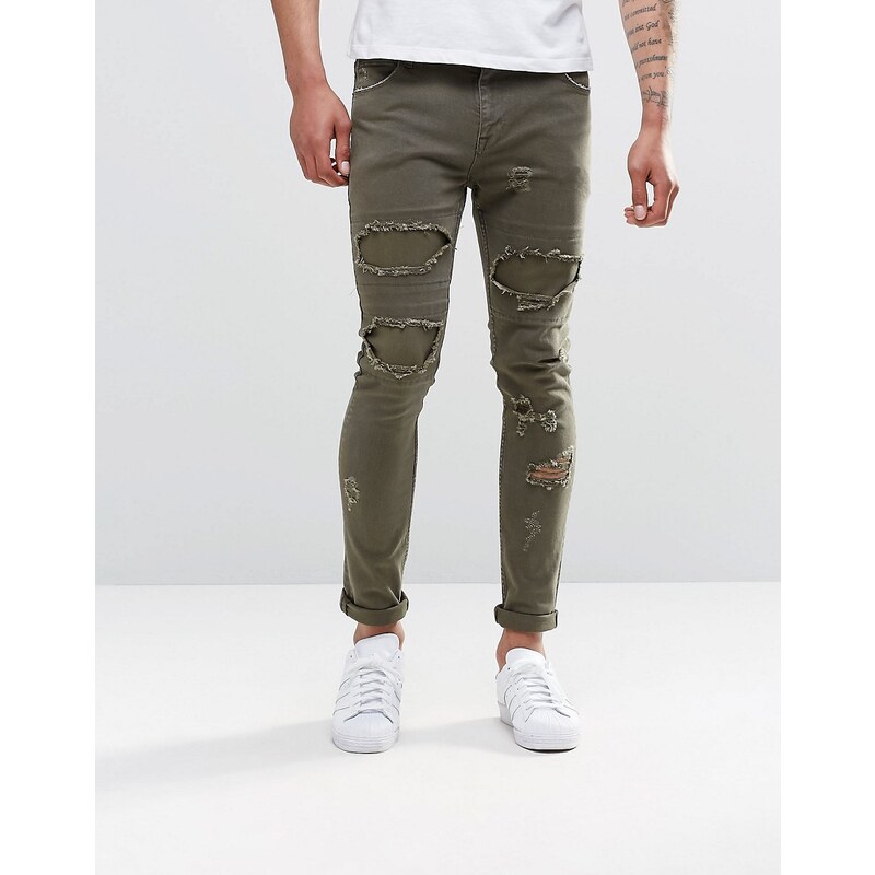 ASOS - Sehr enge Skinny-Jeans in Khaki mit Zierrissen - Grün
