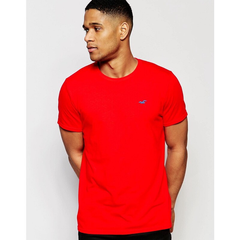Hollister - Schmales T-Shirt mit Rundhalsausschnitt - Rot