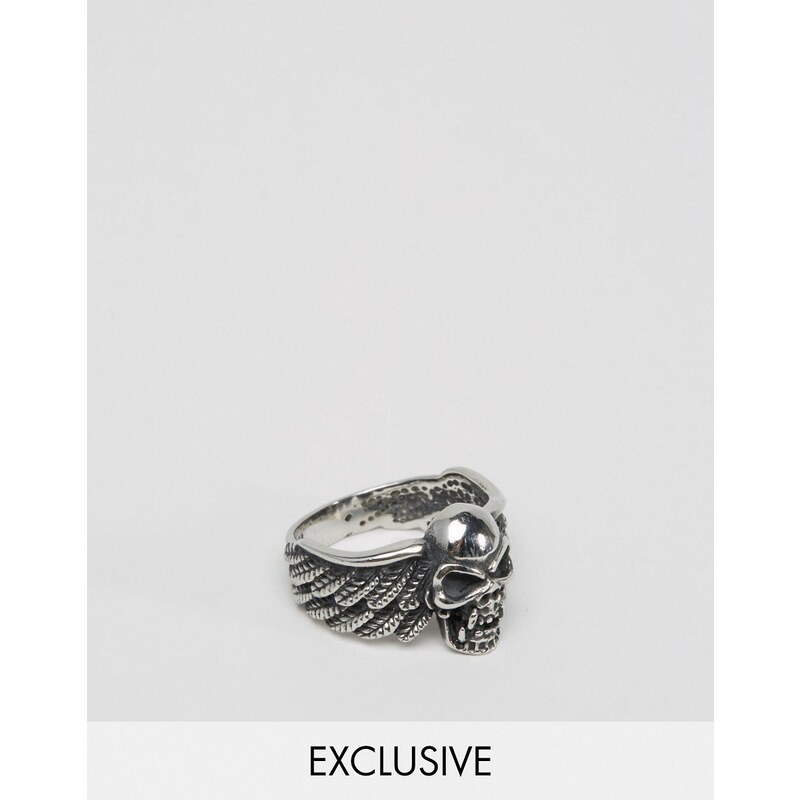 Reclaimed Vintage - Breiter Ring mit Totenkopf und Flügeln - Silber