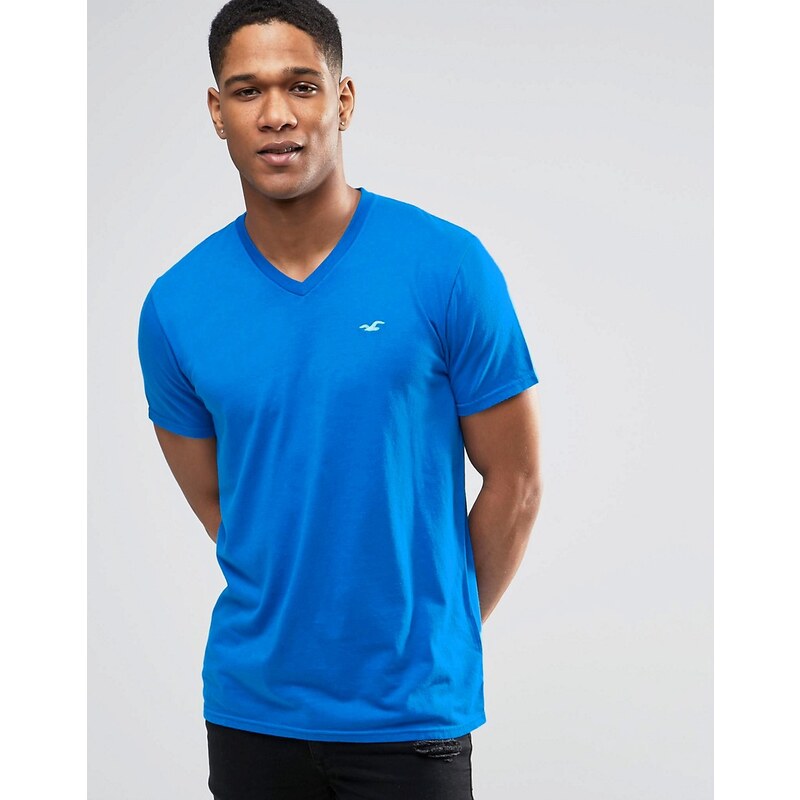Hollister - Schmal geschnittenes T-Shirt mit V-Ausschnitt - Blau