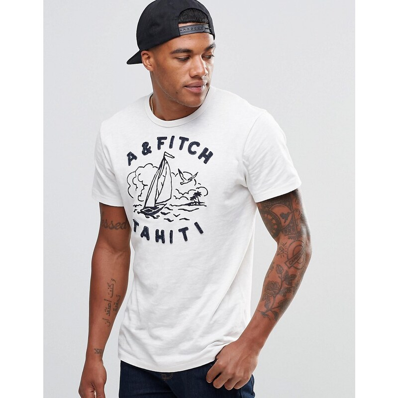 Abercrombie & Fitch - Besticktes T-Shirt in Weiß in schmaler Msukel-Passform - Weiß