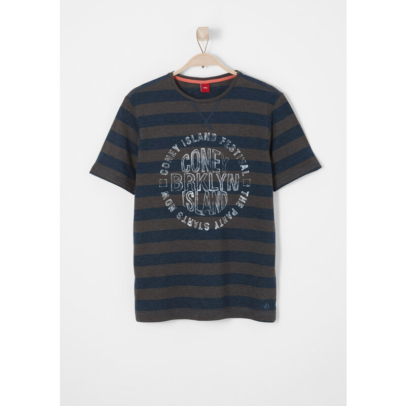 s.Oliver Gestreiftes T-Shirt mit Frontprint