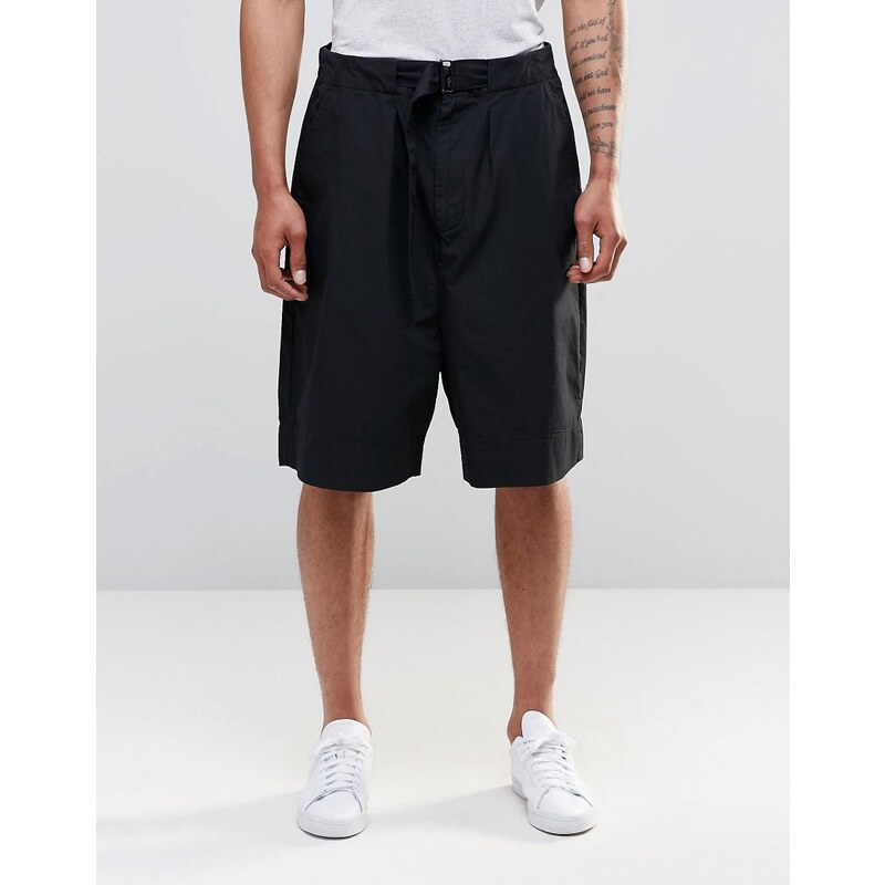 ASOS - Schwarze Oversize-Shorts mit Bindegürtel aus Stoff - Schwarz