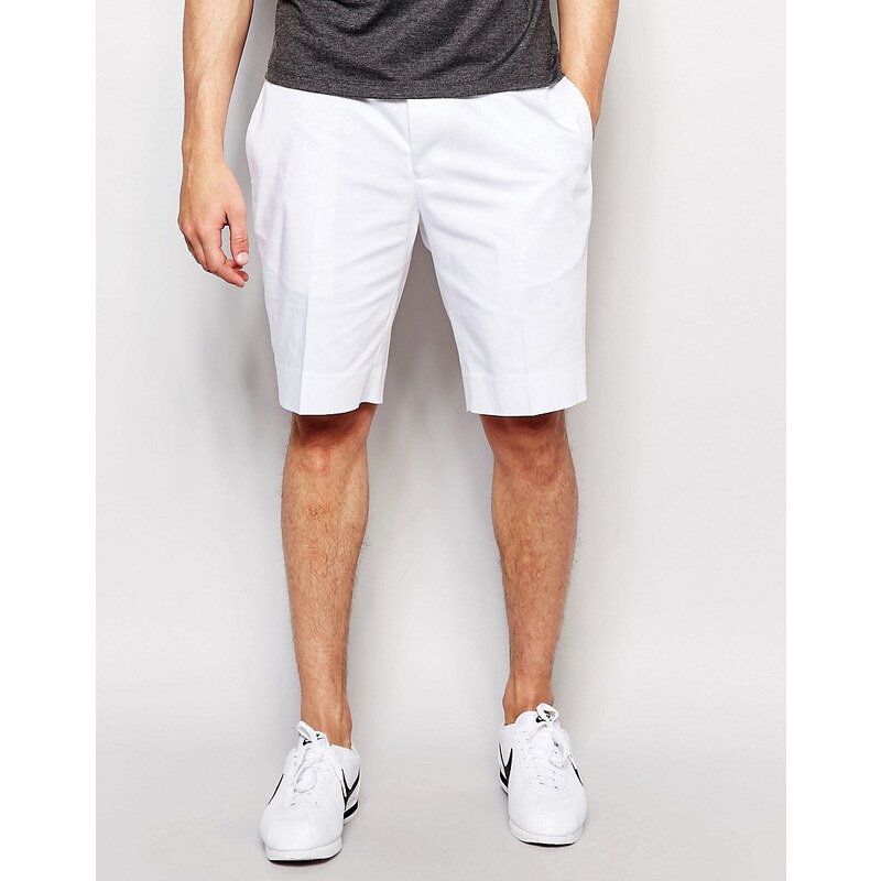 ASOS - Enge, halblange Shorts in Weiß - Weiß