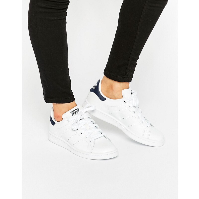adidas Originals - Stan Smith - Unisex-Sneaker in Weiß und Marine - Weiß