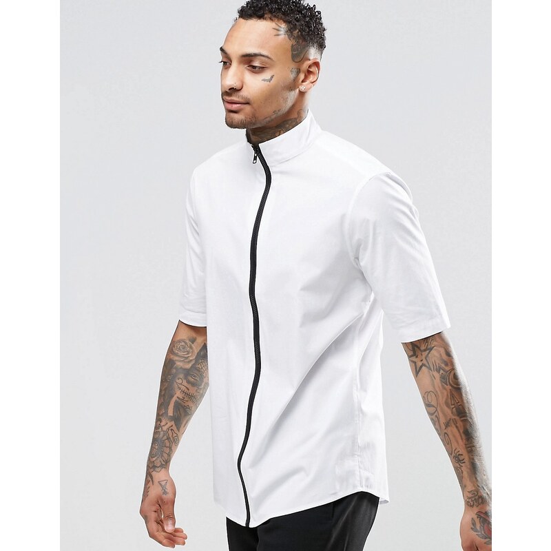 ASOS - Weißes Hemd mit kurzen Ärmeln, Reißverschluss und Stehkragen - Schwarz