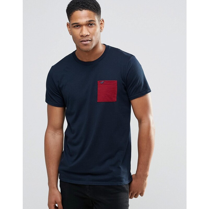 Hollister - Schmales T-Shirt mit farblich abgesetzter Tasche, marineblau - Marineblau