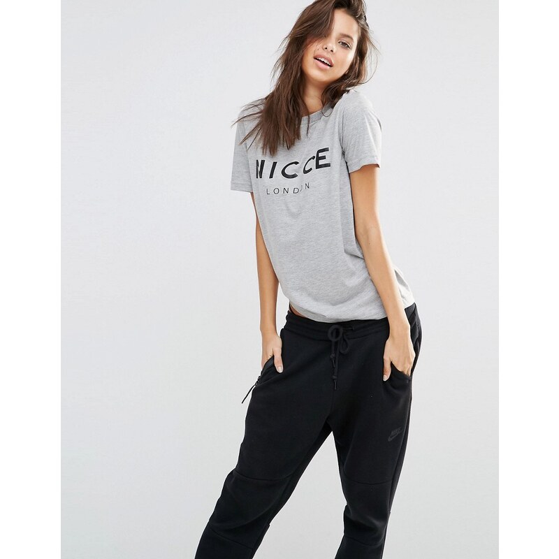 Nicce London - Oversized Boyfriend-T-Shirt mit Logo vorne - Grau