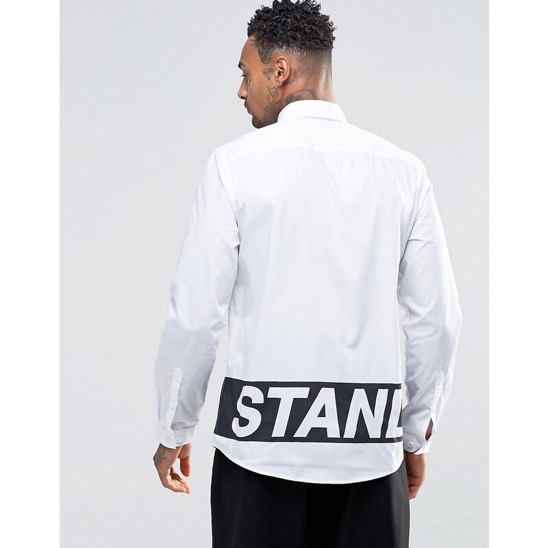ASOS White - Hemd mit Stand Back-Print in regulärer Passform - Weiß