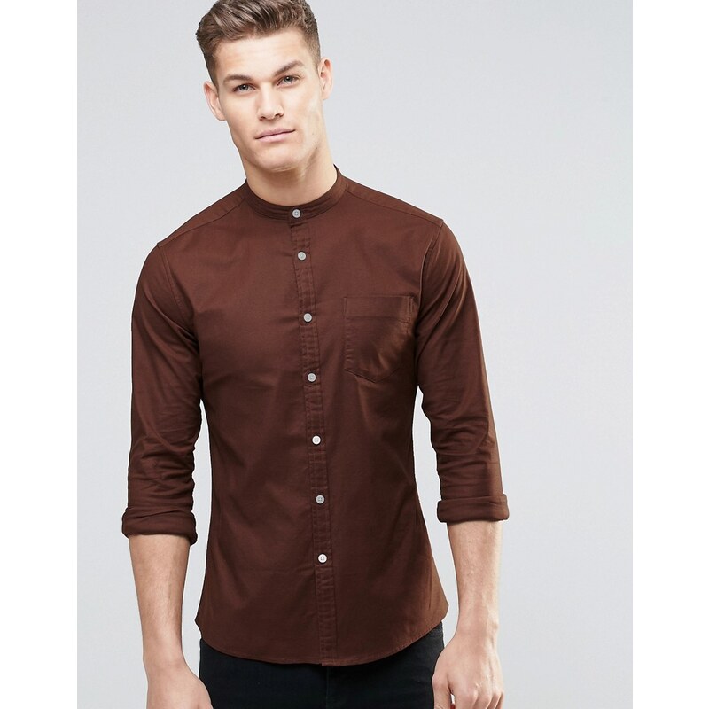 ASOS - Eng geschnittenes, langärmeliges Oxford-Hemd Shirt in Braun mit Grandad-Kragen - Braun