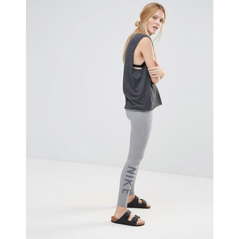Nike - Leg A See - Leggings mit Kontrastbund - Grau