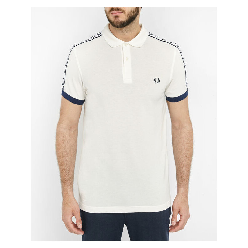FRED PERRY Poloshirt Taped mit Logo in Ecru