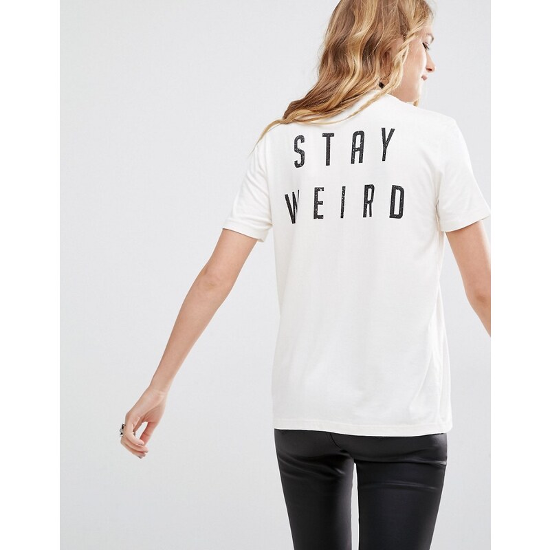Lira Retro - T-Shirt mit „Stay Weird“-Rückenprint - Weiß