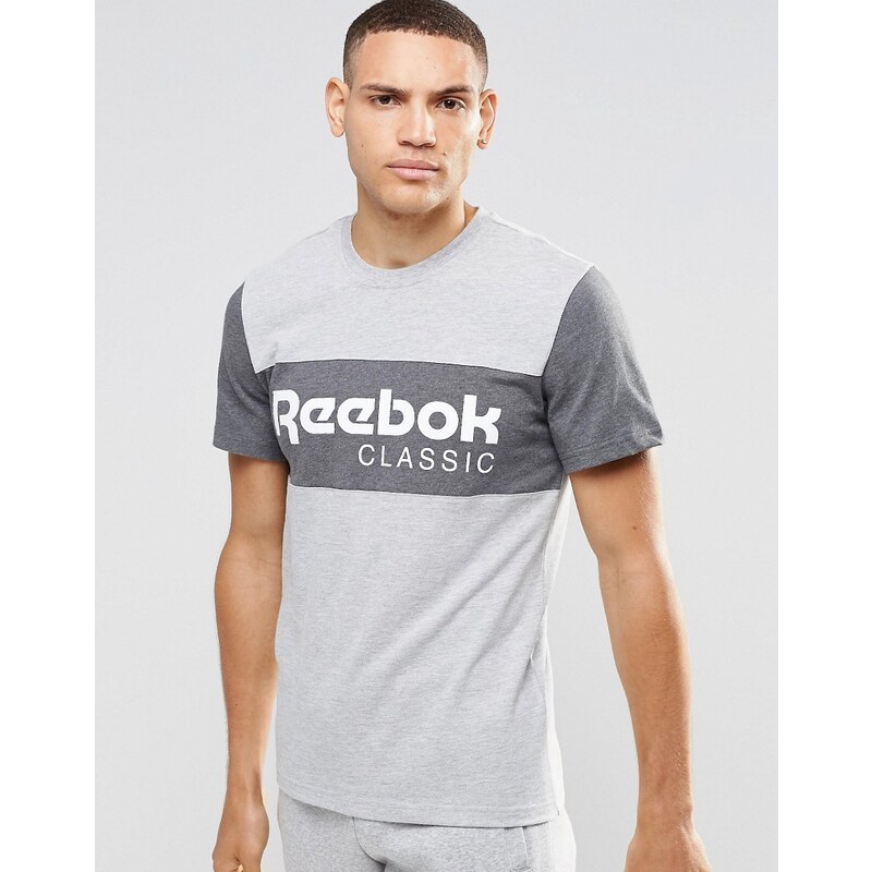Reebok - Archive AY1154 - Gestreiftes T-Shirt in Grau mit Rundhalsausschnitt - Grau