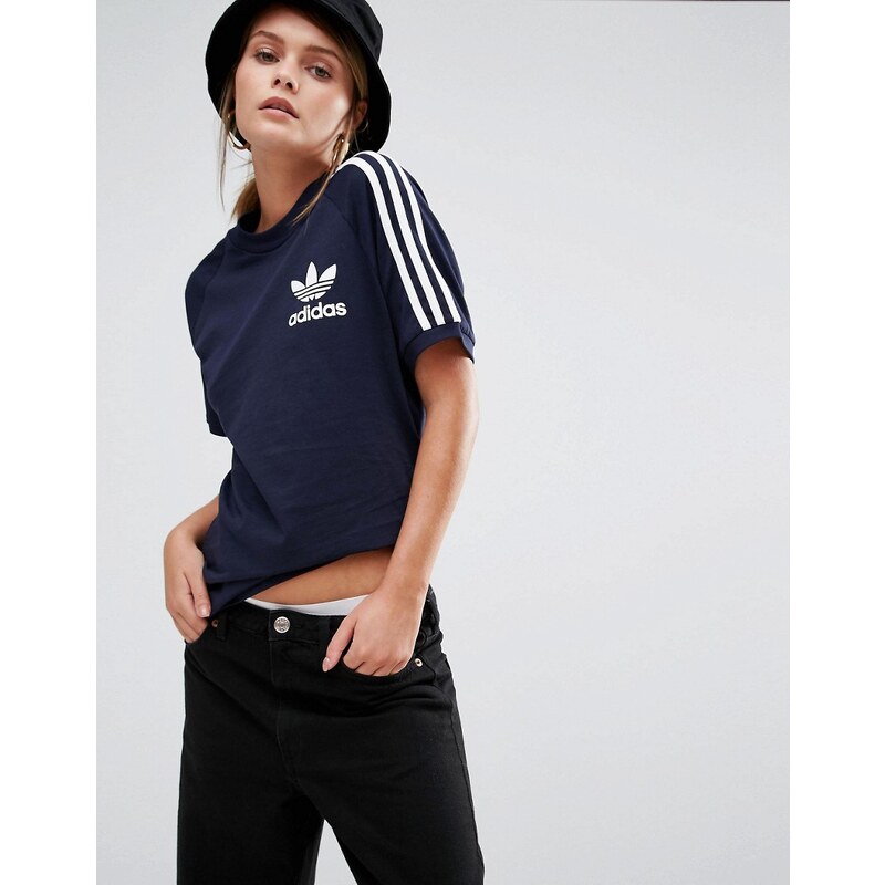 adidas Originals - Adicolour - Boyfriend-T-Shirt mit 3 Streifen - Marineblau