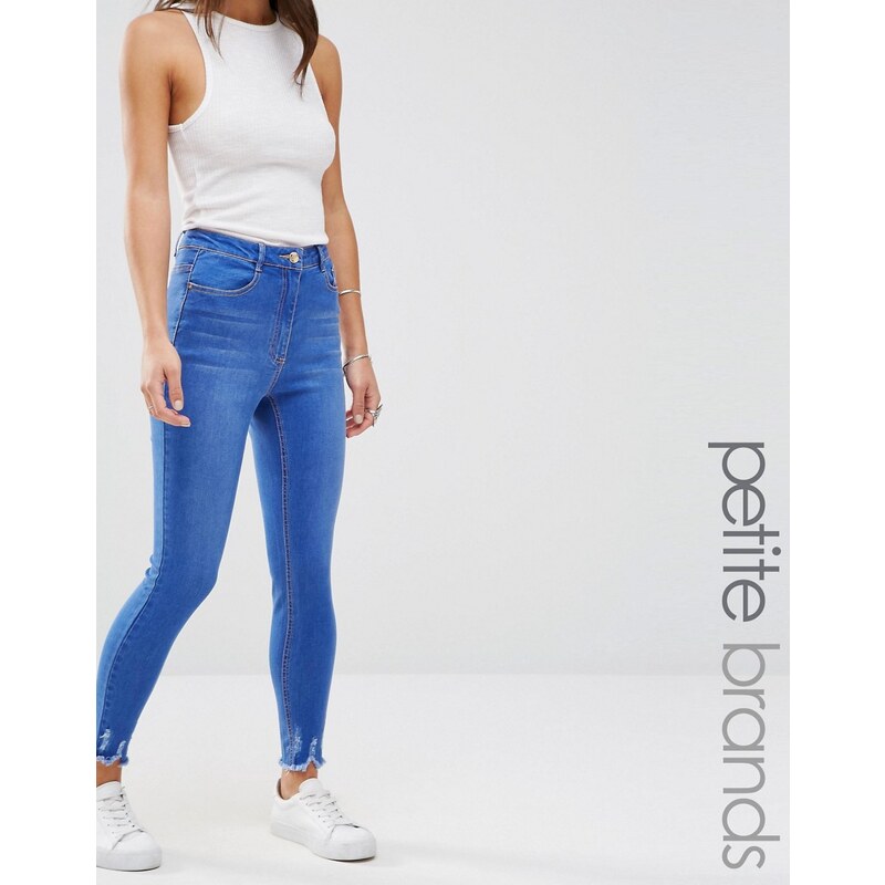Missguided Petite - Sinner - Jeans mit Fransensaum und hohem Bund - Blau